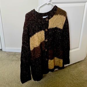 Ladies Sweater in good condition
